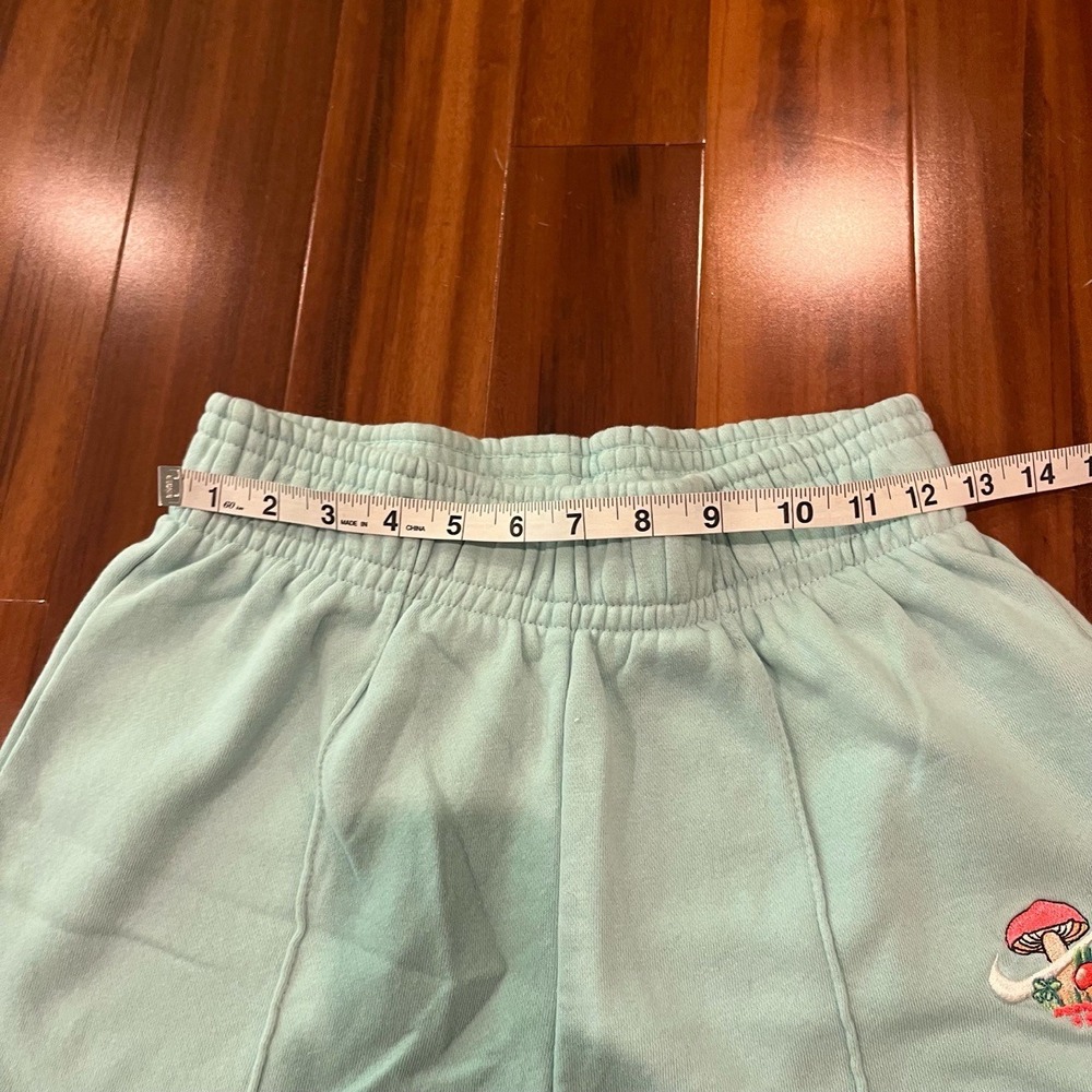 Nike Mushroom Sweat Shorts Light Green Embroidered Limited Edition Size Small‎ - Picture 6 of 7